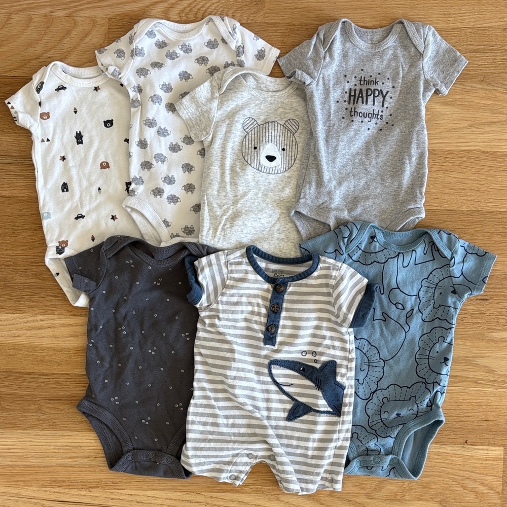 CARTERS | SET OF 7 BODYSUITS
